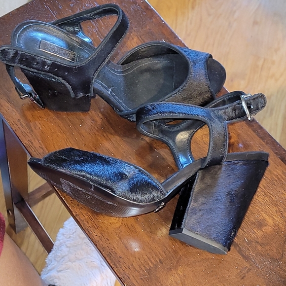 9 SCHUTZ sean vino Black Pony Hair Heels - Picture 7 of 7